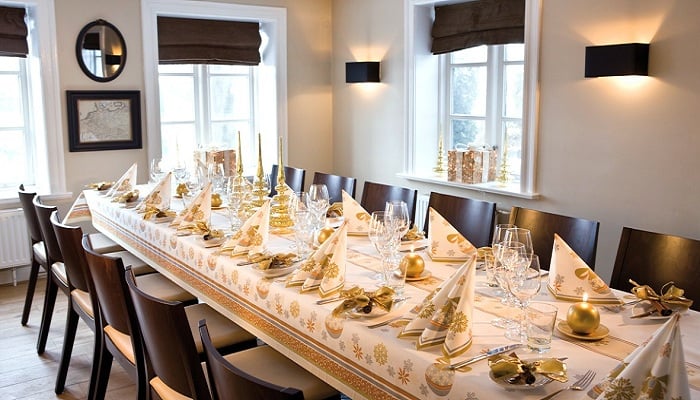 Tischdekoration Christmas Charm Champagner Mustertisch Tischdekoration Weihnachten von Duni bei Tafeldeko