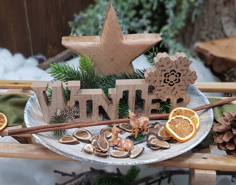 Dekoset Winteridylle mit Schriftzug -Winter- und kleinen Rehen.