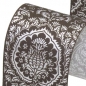 Tischband GRACE braun mit weißen Ornamenten.