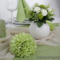Dekobeispiel Frühling mit dem Dahlienkopf in Hellgrün, 85 mm.
