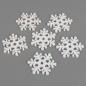 6 Holz Streudeko Winter Eiskristalle, Schneeflocken in Weiß, 40 mm.