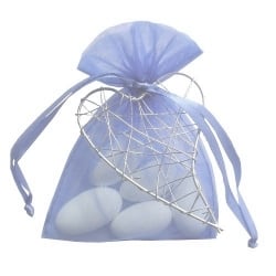 Gastgeschenk Mandelsäckchen Organza in Blau mit Herz in Silber