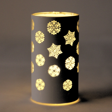 Deko LED-Licht Zylinder, Eiskristalle in Weiß, 7 x 12,5 cm Deko LED-Licht Zylinder, Eiskristalle in Weiß, 12,5 cm im Dunkeln, Beleuchtung an.
