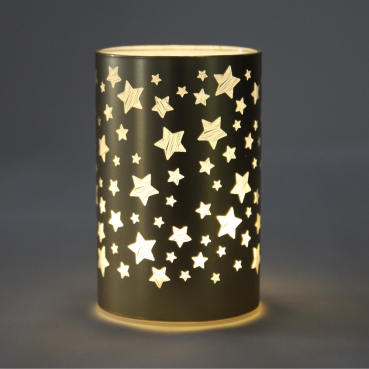 Deko LED-Licht Zylinder, Sternenzauber in Gold, 9 x 14,5 cm Deko LED-Licht Zylinder, Sternenzauber in Gold, 14,5 cm im Dunkeln, Beleuchtung an.