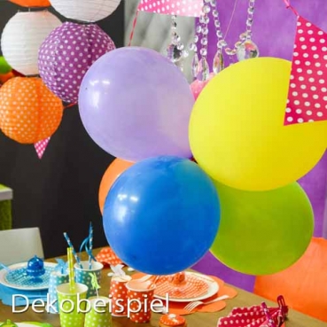 25 Luftballons bunt, 23 cm Durchmesser Dekobeispiel bunte Luftballons.
