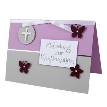 Einladungskarte Konfirmation, Kreuz, Schmetterlinge, Blumen, in Flieder/Grau