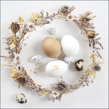 20er Pack Servietten Ostern, Eier im Naturkranz, 33 x 33 cm