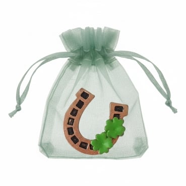 Silvester Glücksbringer, Hufeisen, im Organzasäckchen in Eukalyptusgrün