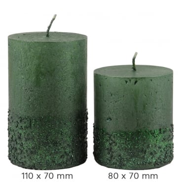 Stumpenkerze Rustic Calla mit Glitzer in Dunkelgrün, Große 110 x 70 mm und 80 x 70 mm.