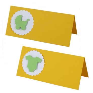 Tischkarte Taufe, Kinderwagen oder Strampler in Gelb/Hellgrün