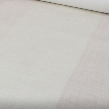 Nahaufnahme von dem Tafeldeko Premium Tischläufer Leinenoptik in Beige, 40 cm Breite.