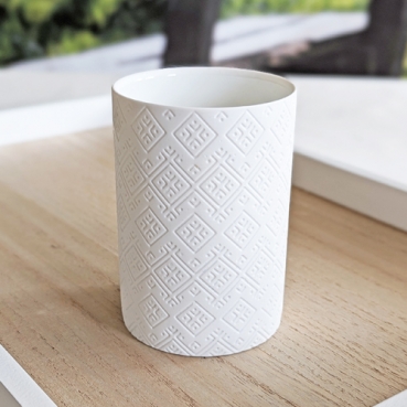 Kerzen im Porzellan Windlicht Weiß, 10 cm, drei Muster.