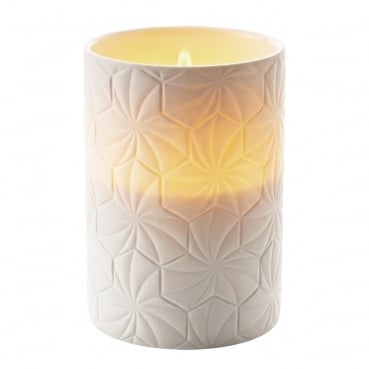 Kerze im Porzellan Windlicht, Muster Abstrakt in Weiß, 10 cm, 35 h Brenndauer