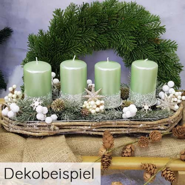 Dekobeispiel Adventskranzgestell, glitzernde Rebenzweige mit 4 Kerzentellern, 40 cm.