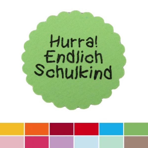 5 Buttons Einschulung -Hurra! Endlich Schulkind- in 12 Farben, 38 mm.