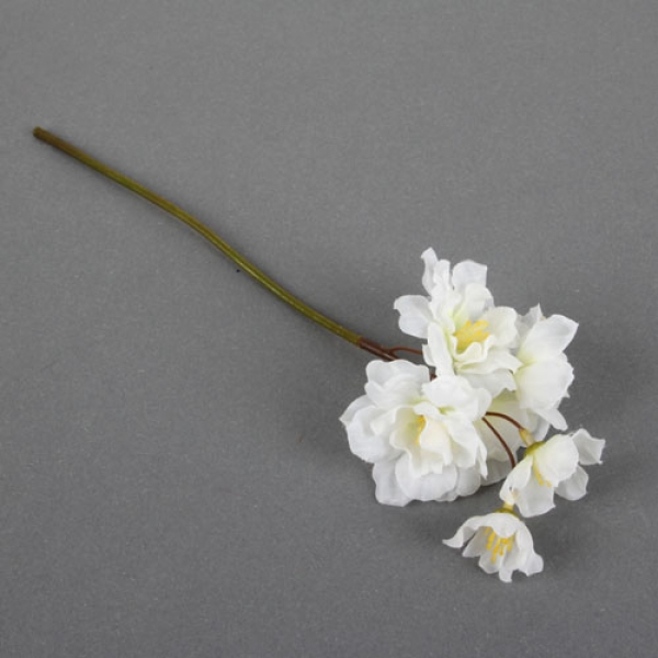 Kleiner Deko Kirschblütenzweig in Weiß, 26 cm.