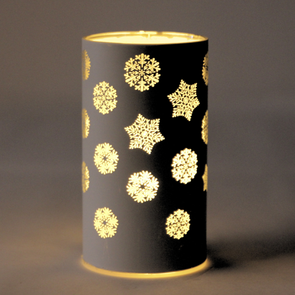 Deko LED-Licht Zylinder, Eiskristalle in Weiß, 12,5 cm im Dunkeln, Beleuchtung an.