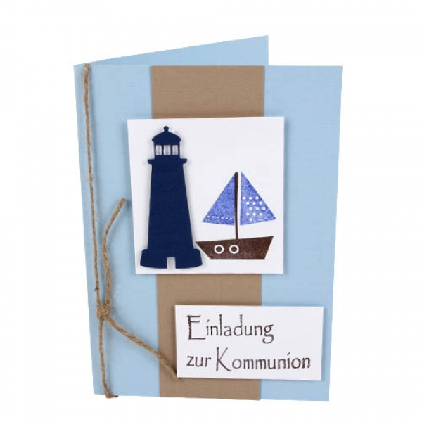 Einladungskarte Kommunion, Leuchtturm, Boot in Hellblau/Hellbraun.