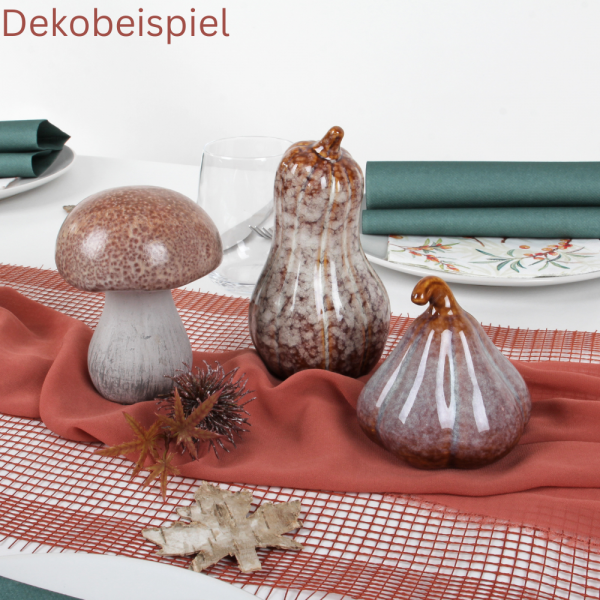 Herbst Dekobeispiel mit dem Steingut Kürbis in Beige/Braun glasiert, 92 mm.