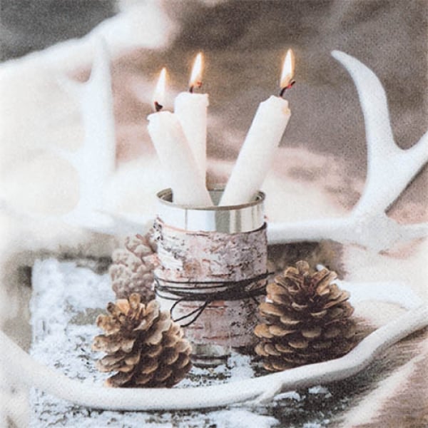 20er Pack Servietten Winter, Naturdeko mit Kerzen, 33 x 33 cm.
