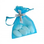 Gastgeschenk Mandelsäckchen Organza in Türkis mit Kreuz in Silber