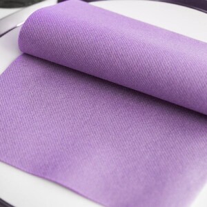 50er Pack Premiumservietten in Flieder, 40 x 40 cm.