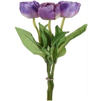 Frühlingsdeko mit Blumen