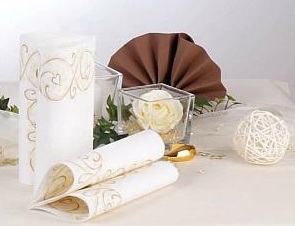 Tischdekoration creme braun