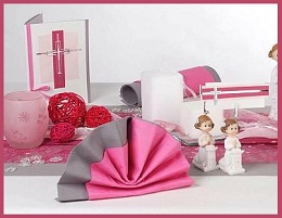 Kommunion_Tisch-pink