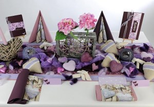 Tischdeko-Geburtstag-rosa-aubergine