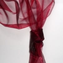organza_dunkelrot